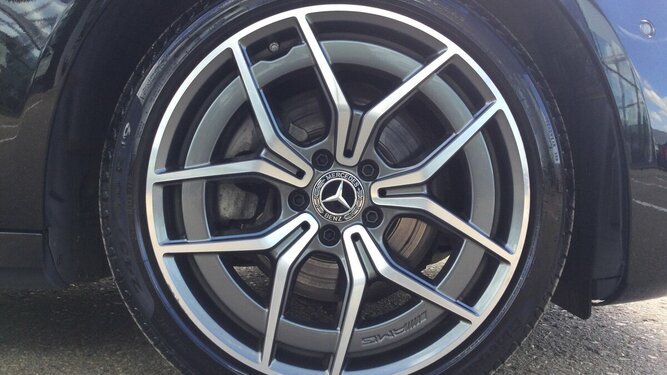 E 220 D 4MATIC